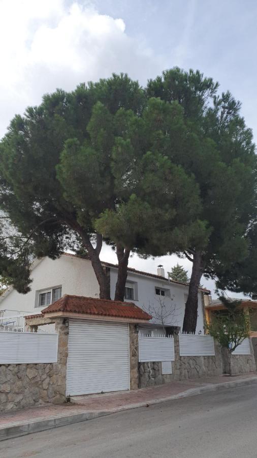 Casa Pinares Mostoles Exterior foto